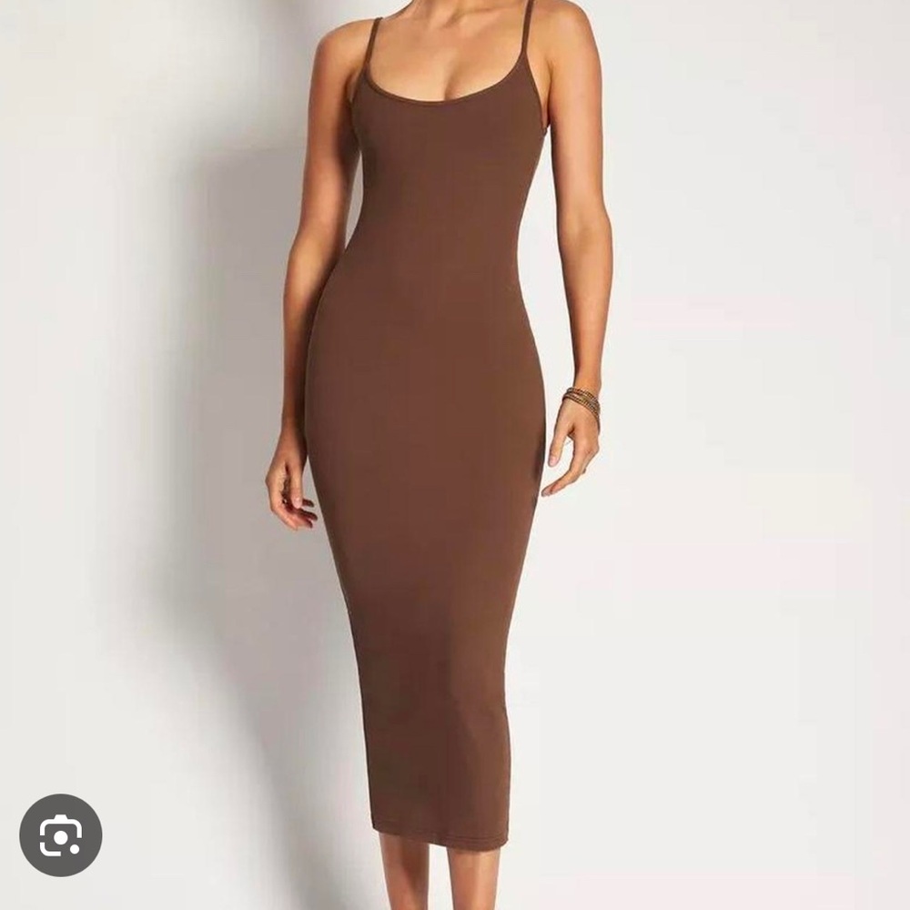Meshki Basic Brown Dress